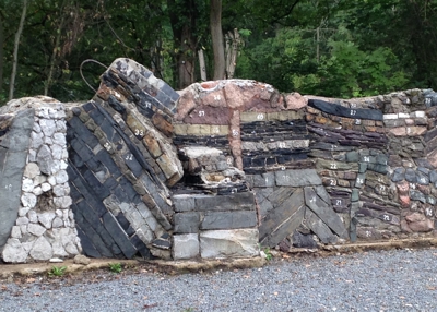 Ehling_Geologische_Wand_Botanischer_Garten_Berlin_Blankenfelde_klein